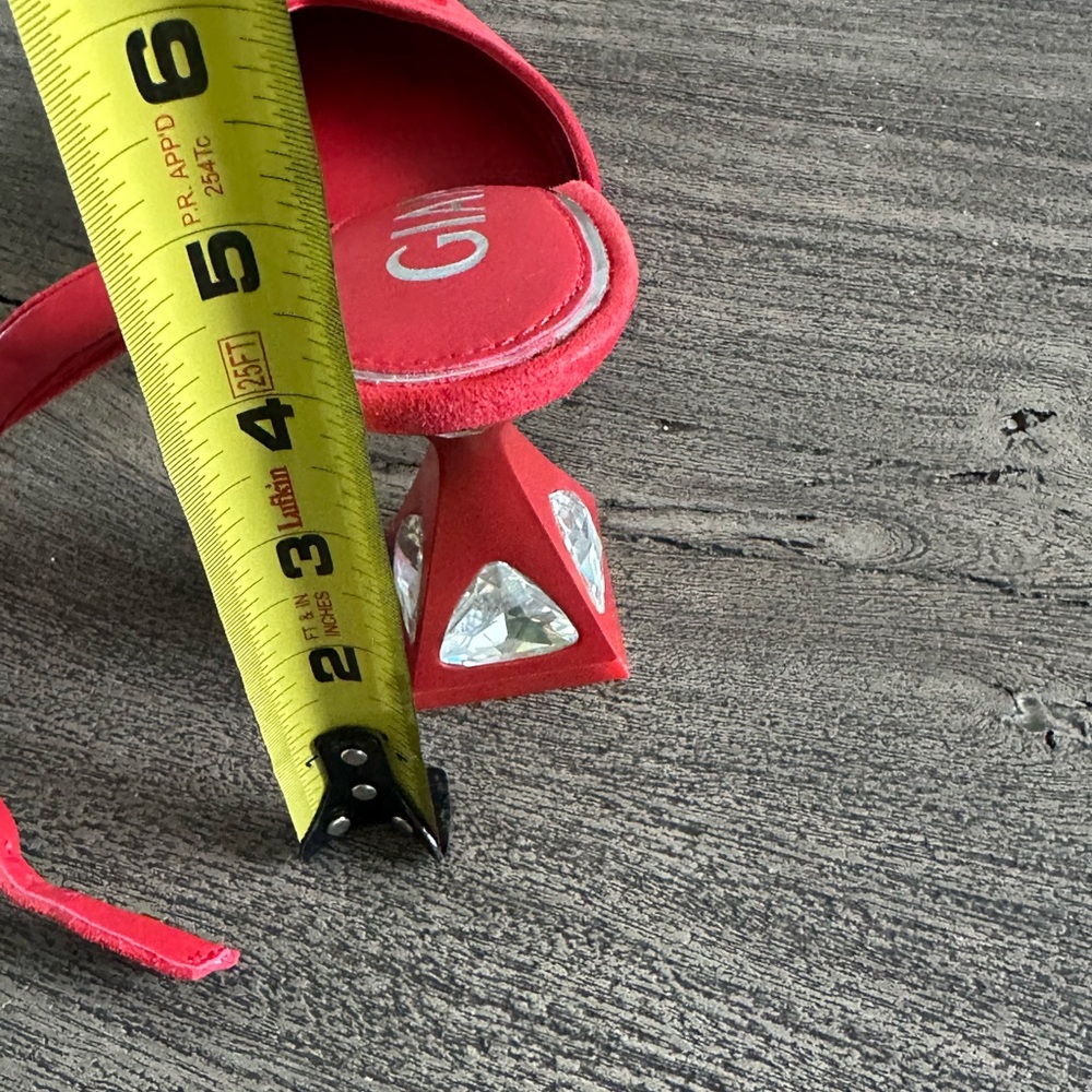 Gianni Bini Red Suede Heels - Picture 7 of 7